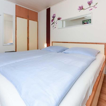 Ferienhaus Brigitte Бензерзил Екстериор снимка